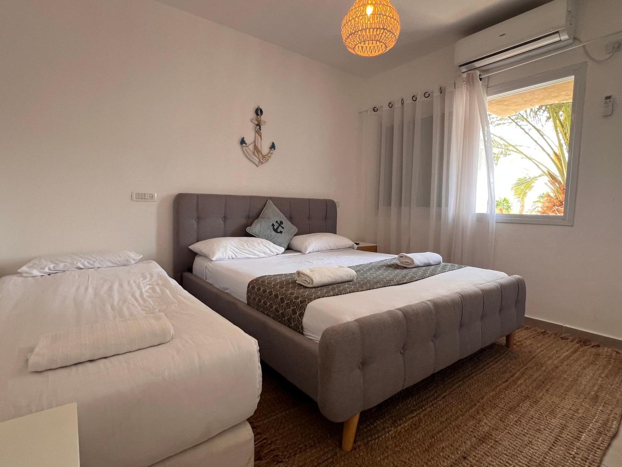 Apartmán King Of The Dead Sea By Crown Neve Zohar Exteriér fotografie